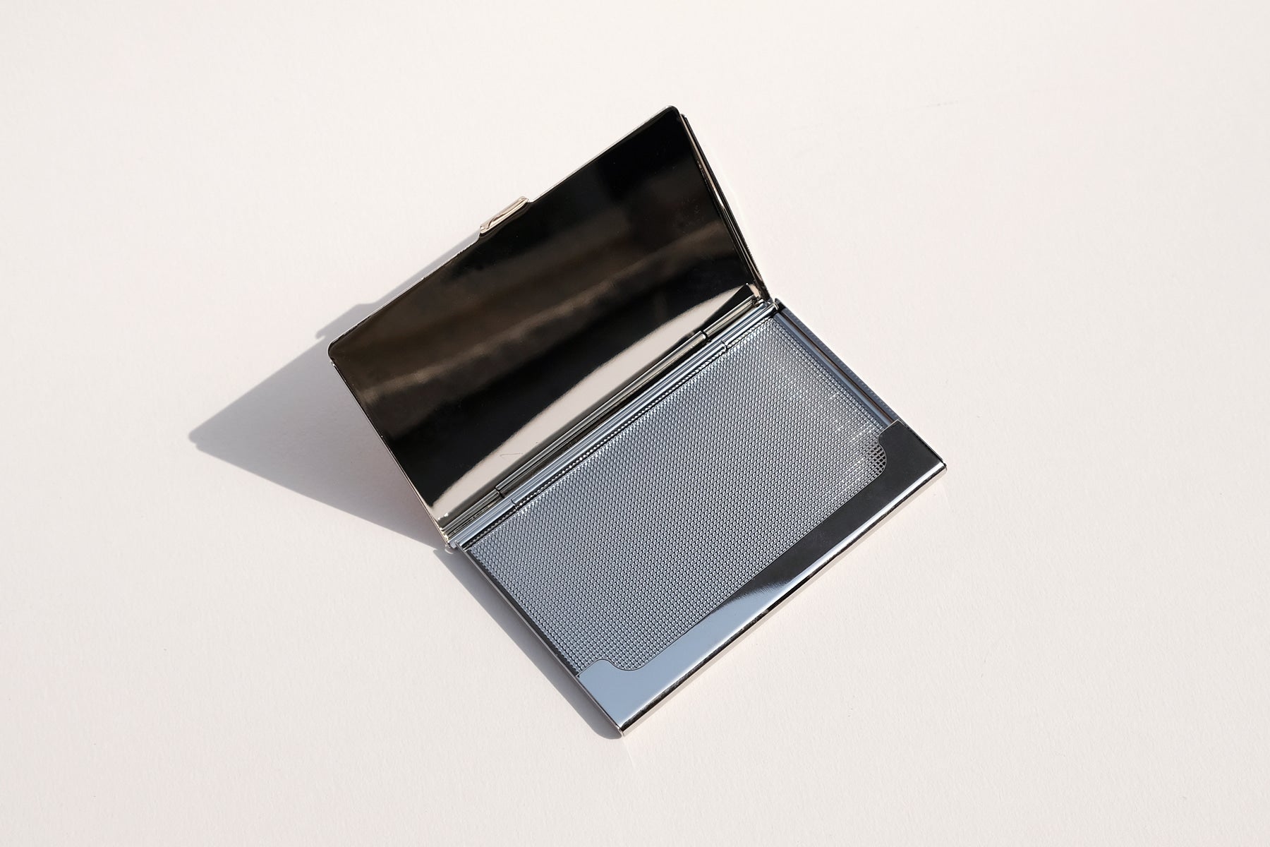 Phoenix Card Case - Nacreh