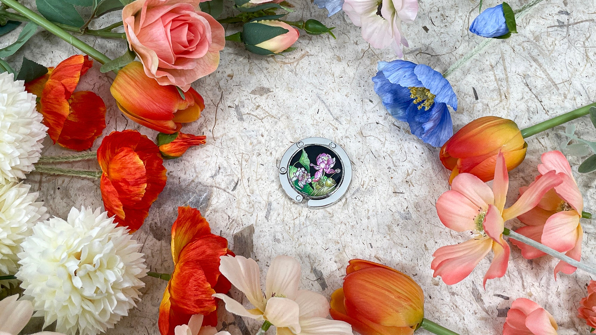 Lotus Purse Hook - Nacreh