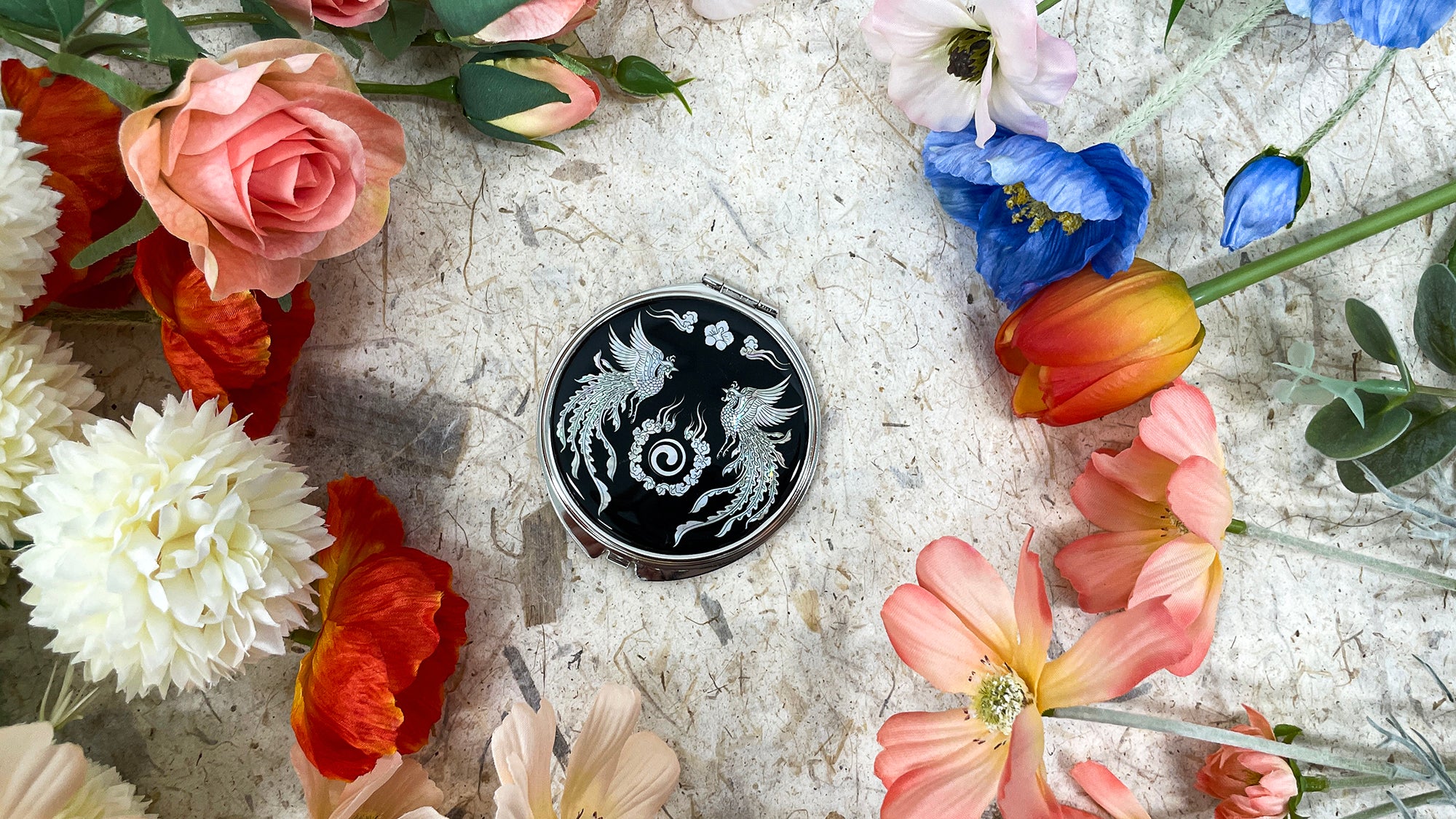 Phoenix Compact Mirror - Nacreh
